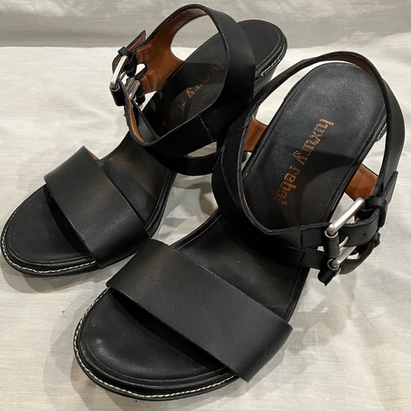 Size 40 (about 9-9.5) Luxury Rebel Elegant Black Women's Heels - Picture 6 of 7